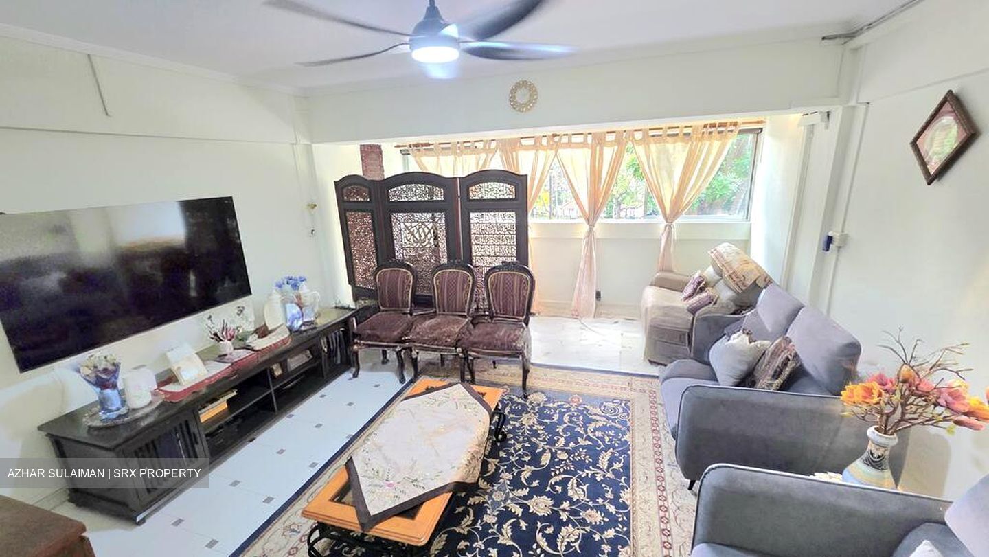 Blk 656 Hougang Avenue 8 (Hougang), HDB Executive #572642521